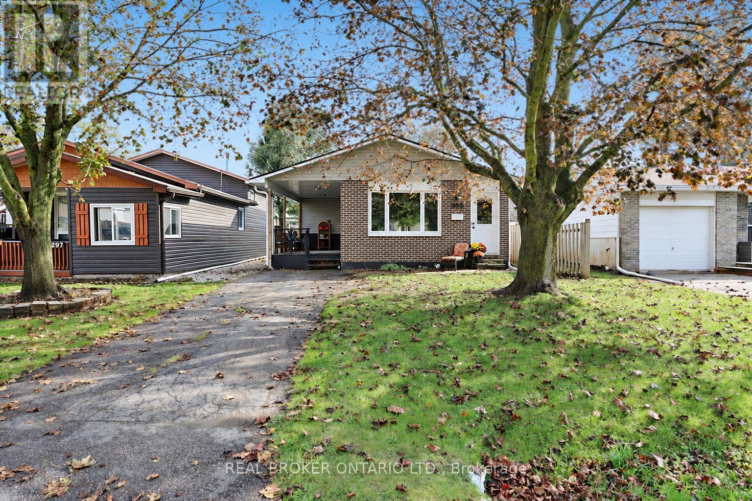 295 Crawford Street Property Photo 2