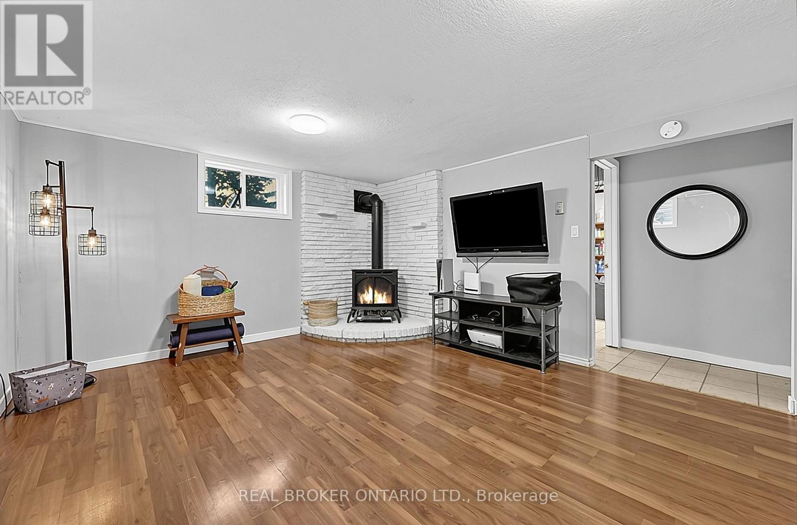 295 Crawford Street Property Photo 12