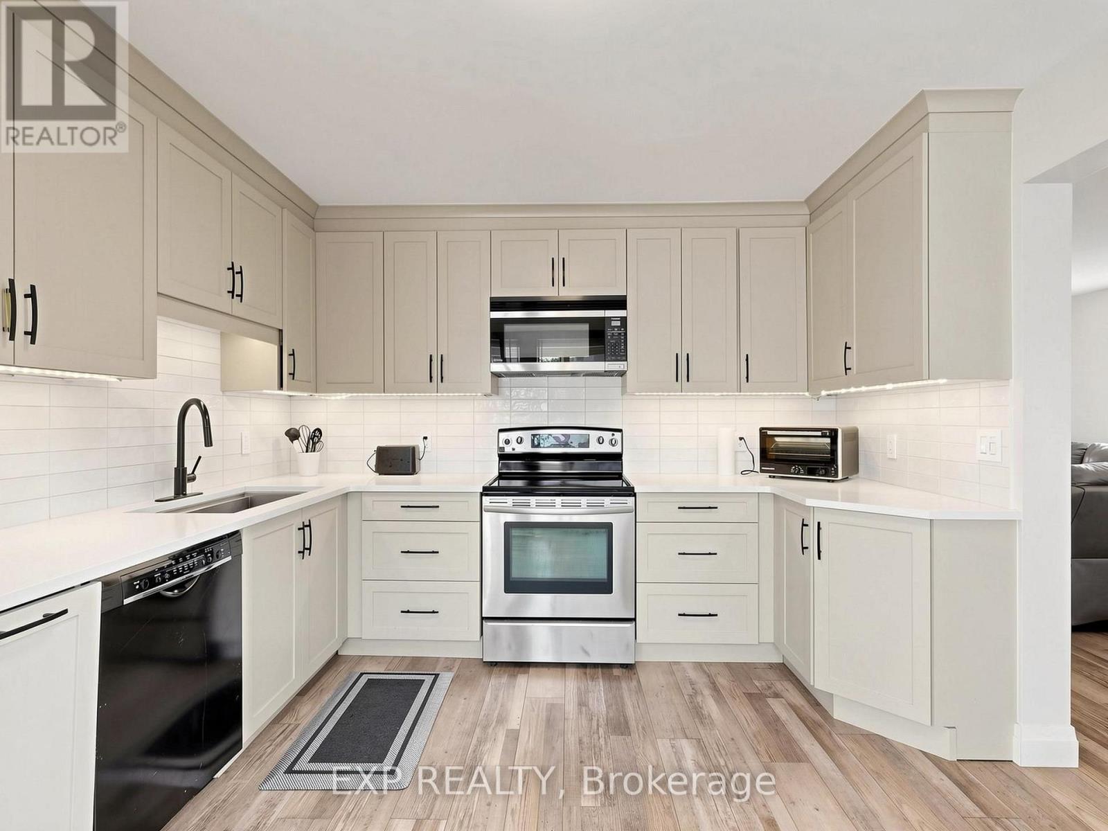 6 Booth Lane Property Photo 12