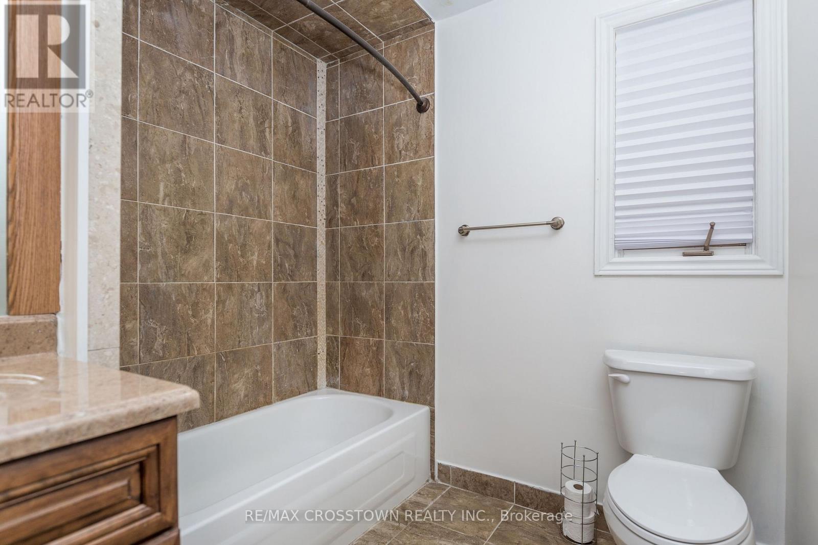 1 Lang Drive Property Photo 19