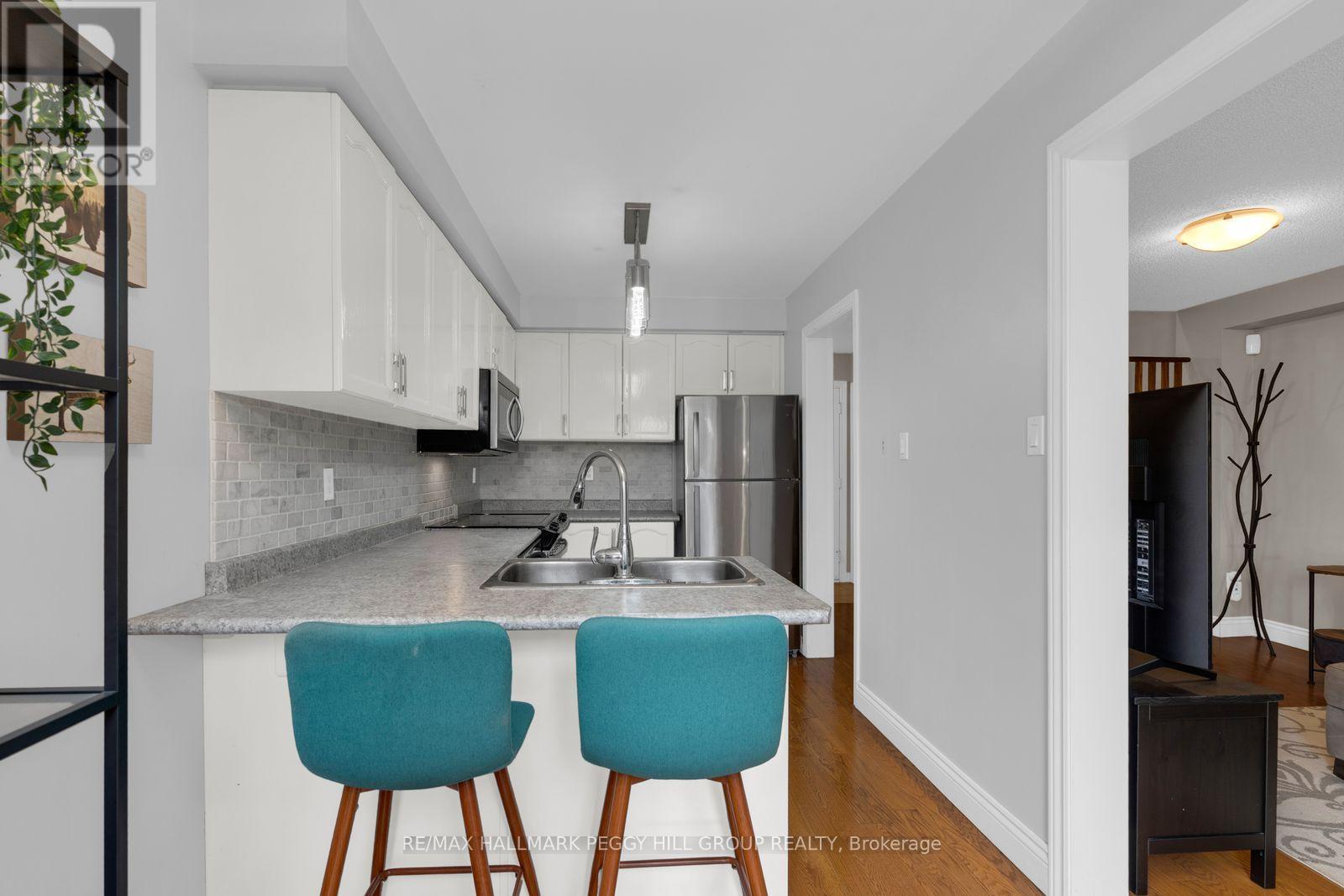 104 Leslie Avenue Property Photo 4