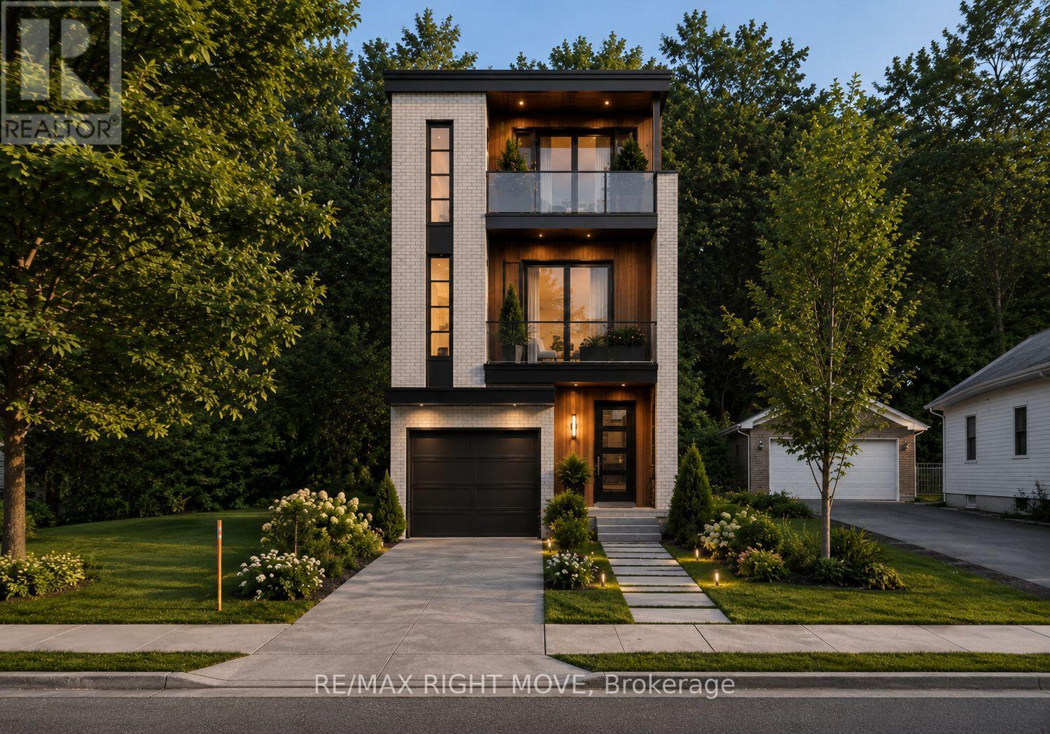 256 Harvey Street Property Photo 1