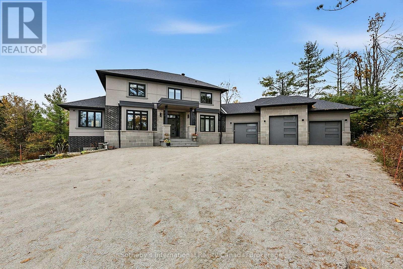 9417 91 County Road Property Photo 3