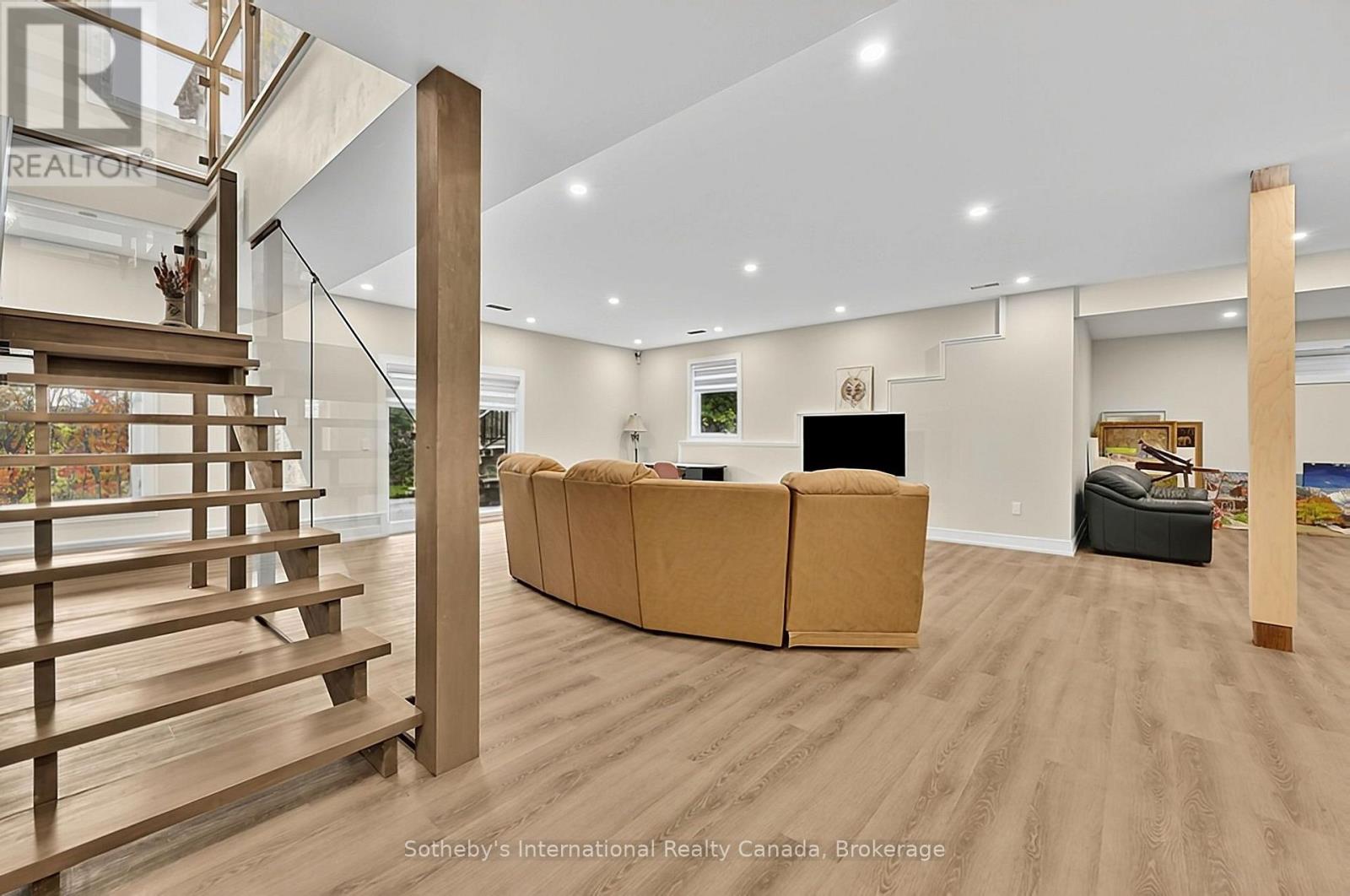 9417 91 County Road Property Photo 33