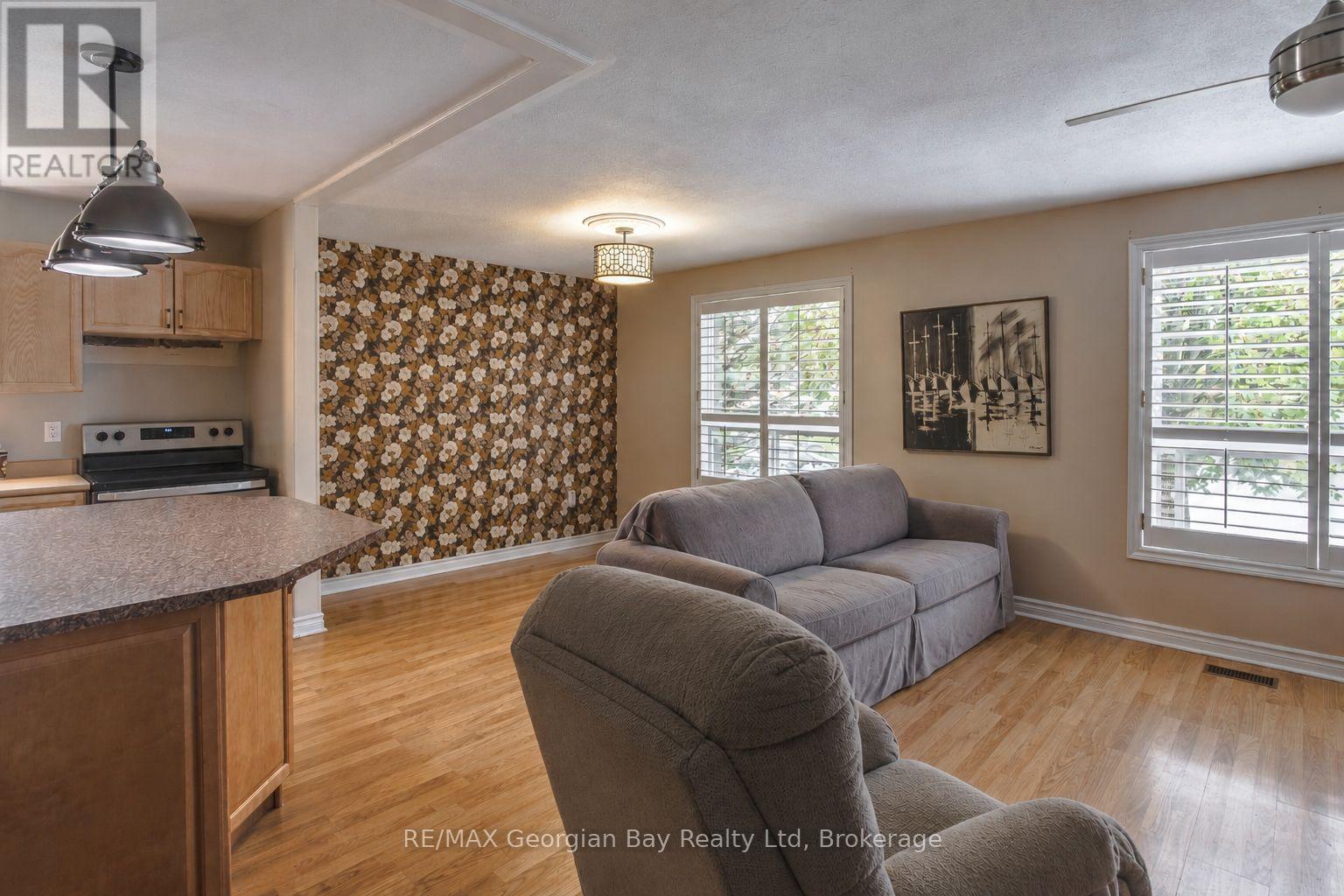 19 Bridle Road Property Photo 6