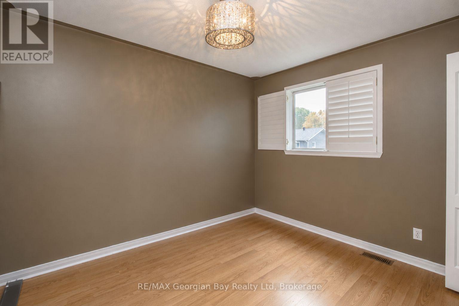 19 Bridle Road Property Photo 7