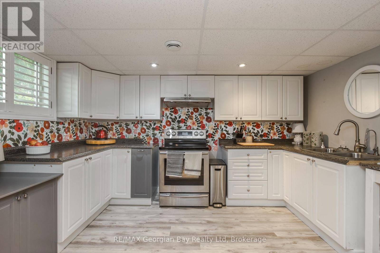 19 Bridle Road Property Photo 15