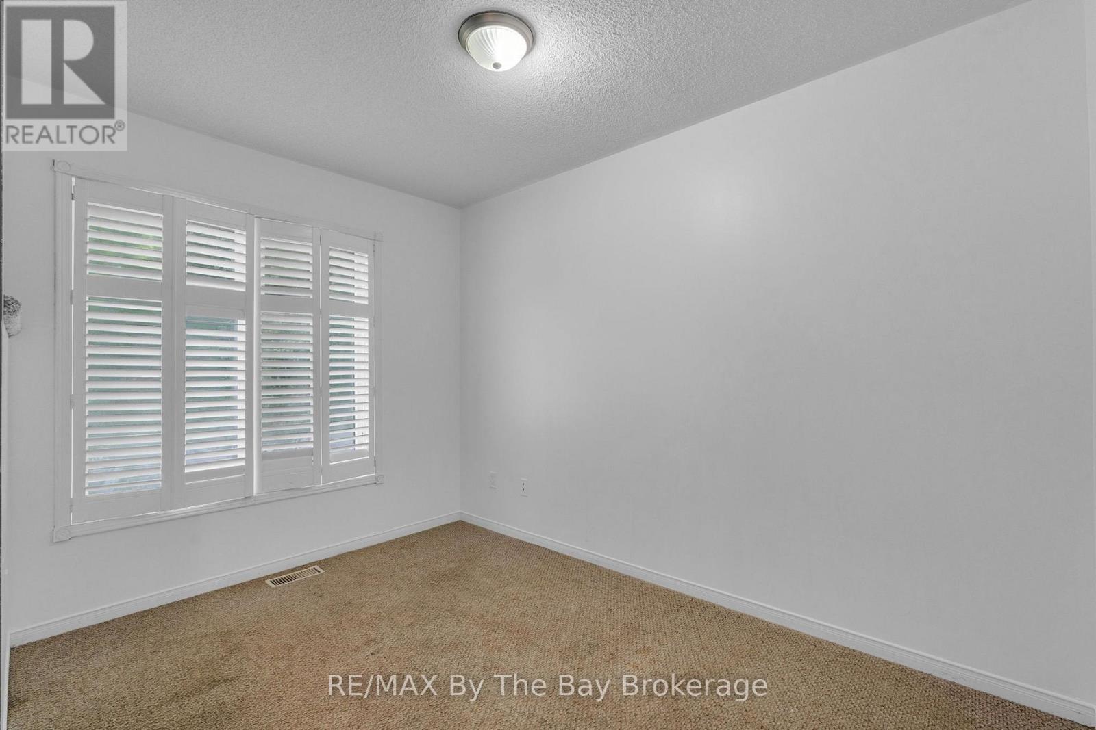 5 Brillinger Drive Property Photo 11