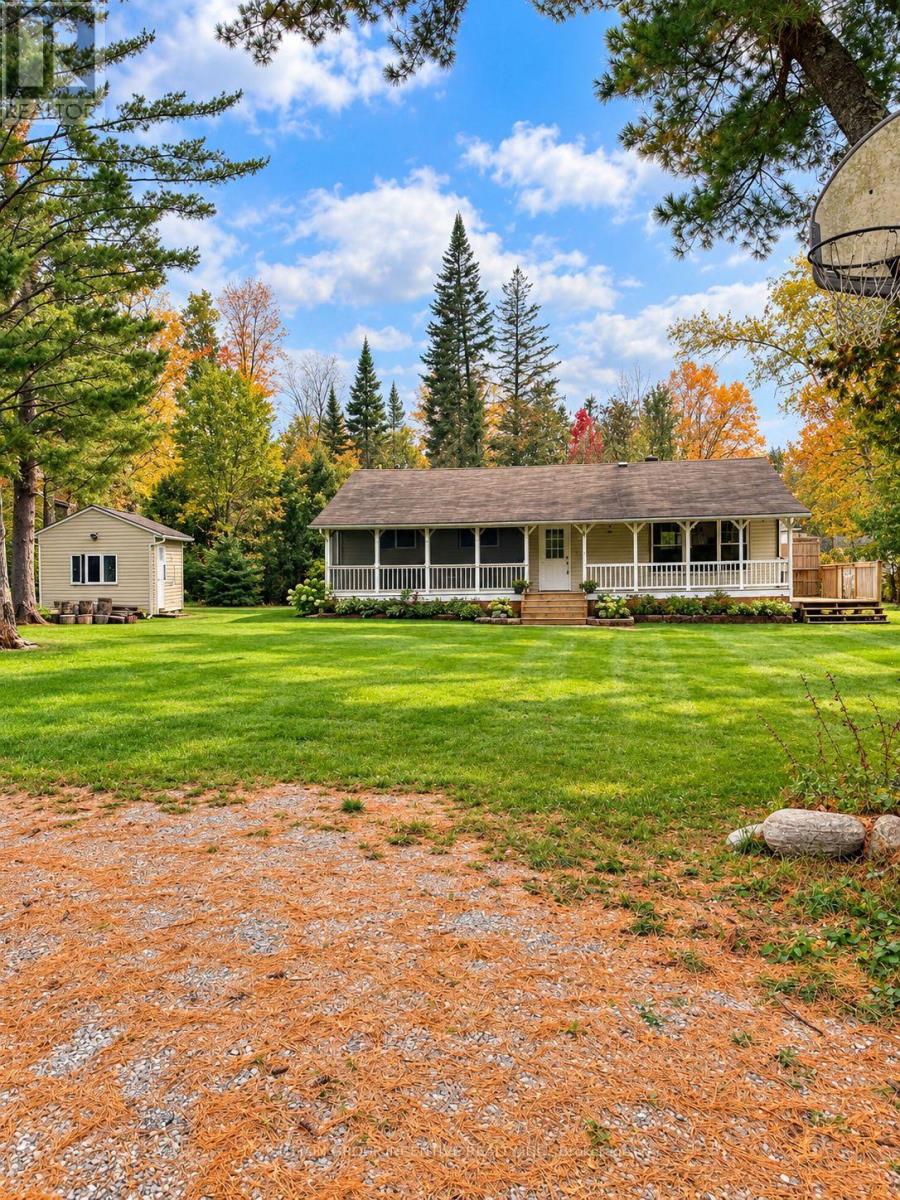 52 GRANDVIEW CRESCENT Property Image
