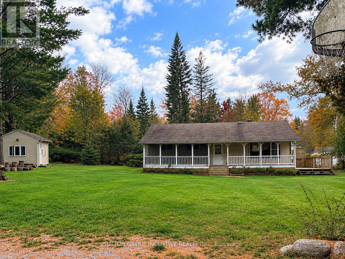52 Grandview Crescent Property Photo 2