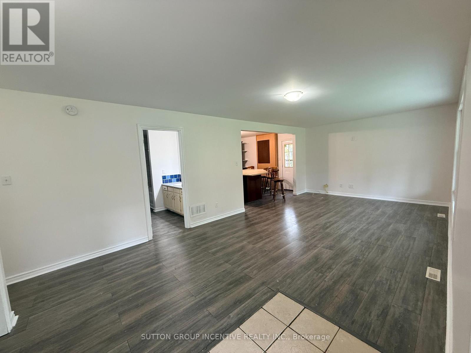 52 Grandview Crescent Property Photo 7
