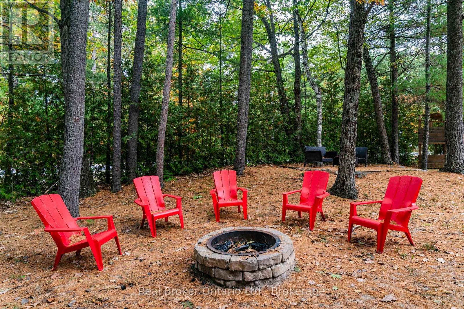 1326 Tiny Beaches Road N Property Photo 3