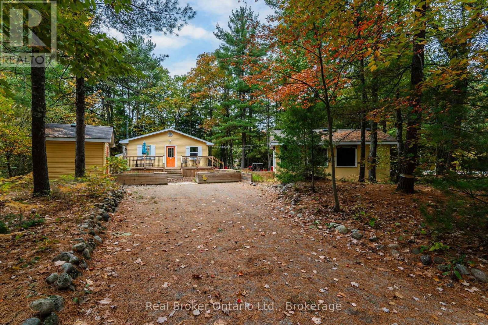 1326 Tiny Beaches Road N Property Photo 4
