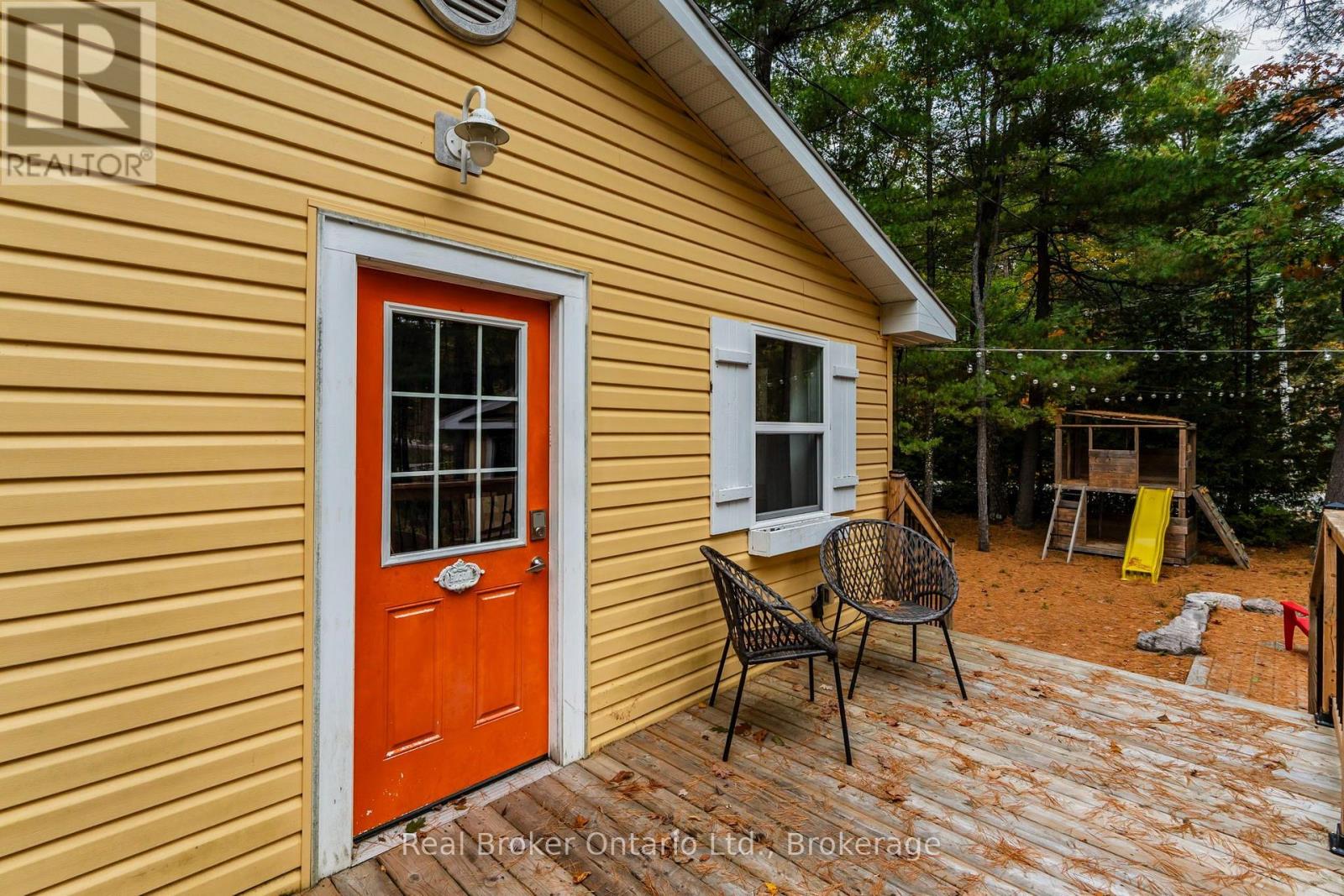1326 Tiny Beaches Road N Property Photo 6