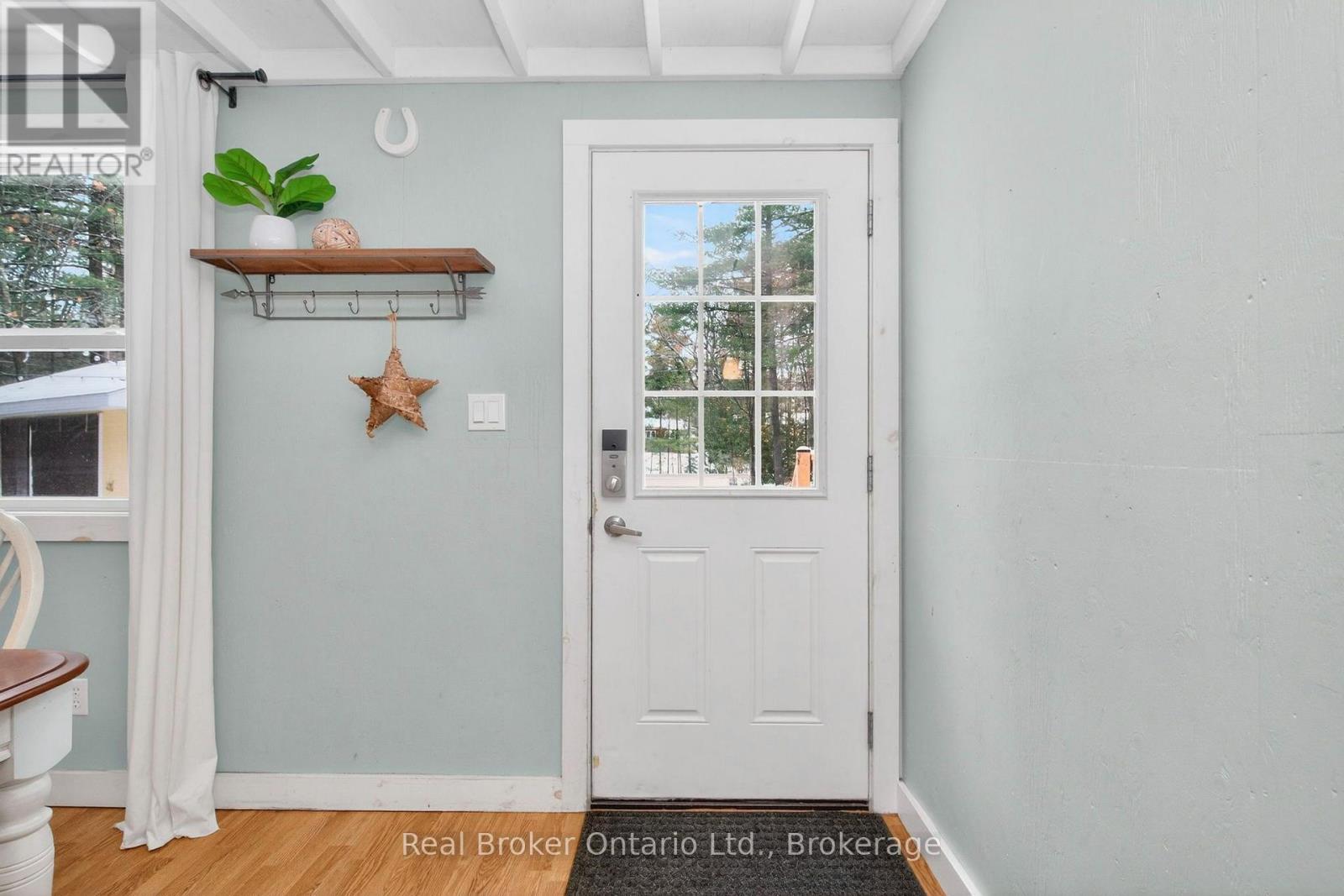 1326 Tiny Beaches Road N Property Photo 7