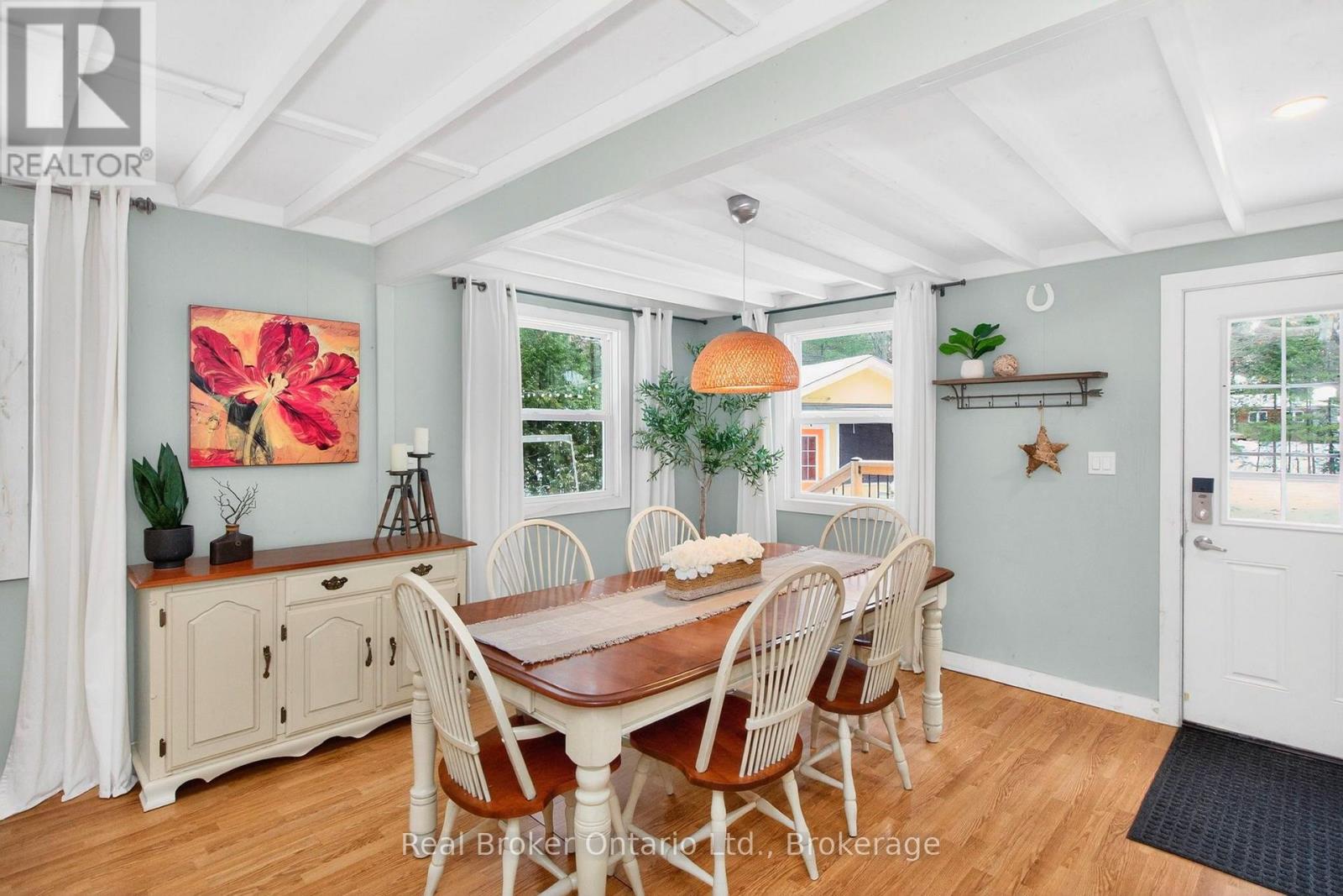 1326 Tiny Beaches Road N Property Photo 11