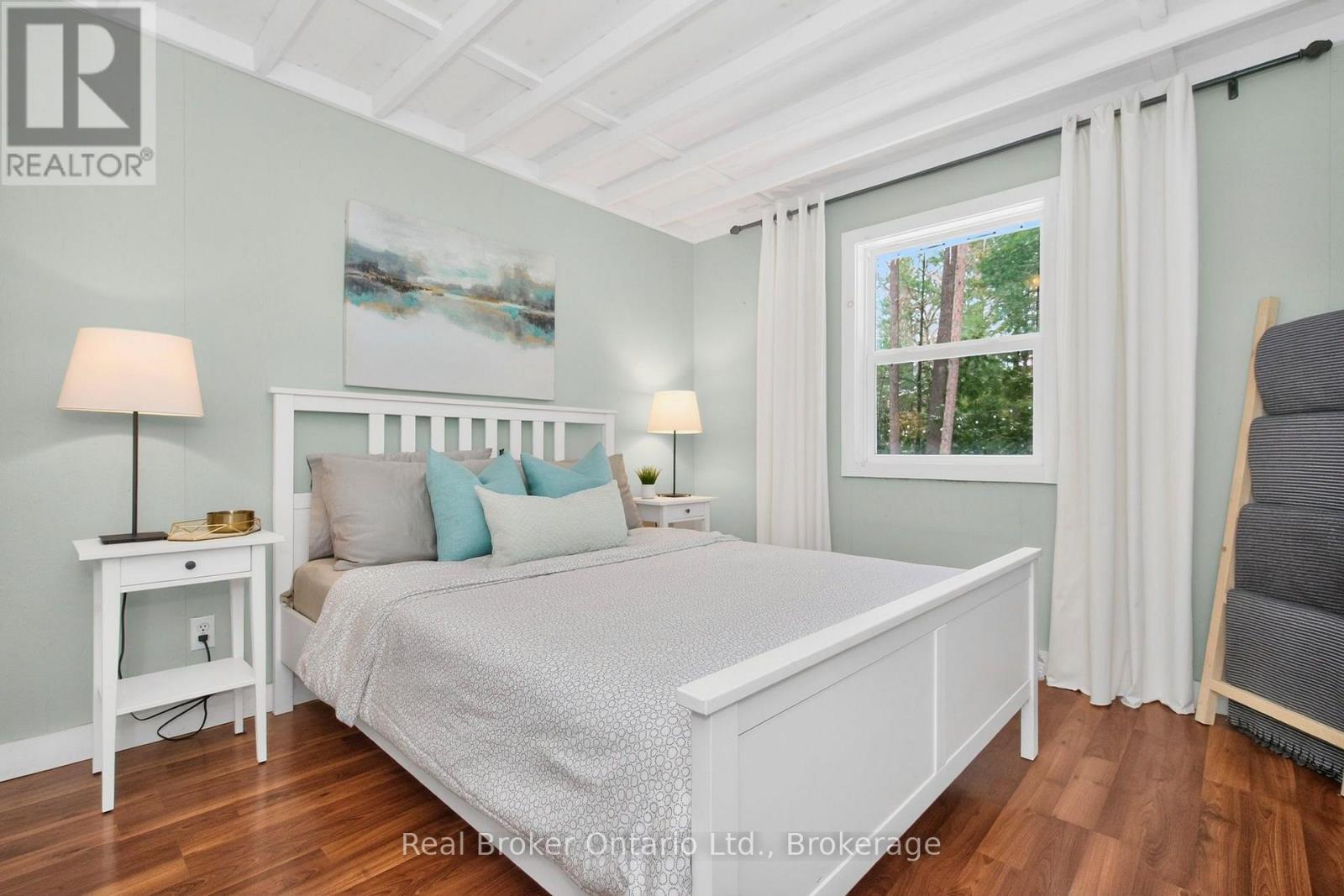 1326 Tiny Beaches Road N Property Photo 18