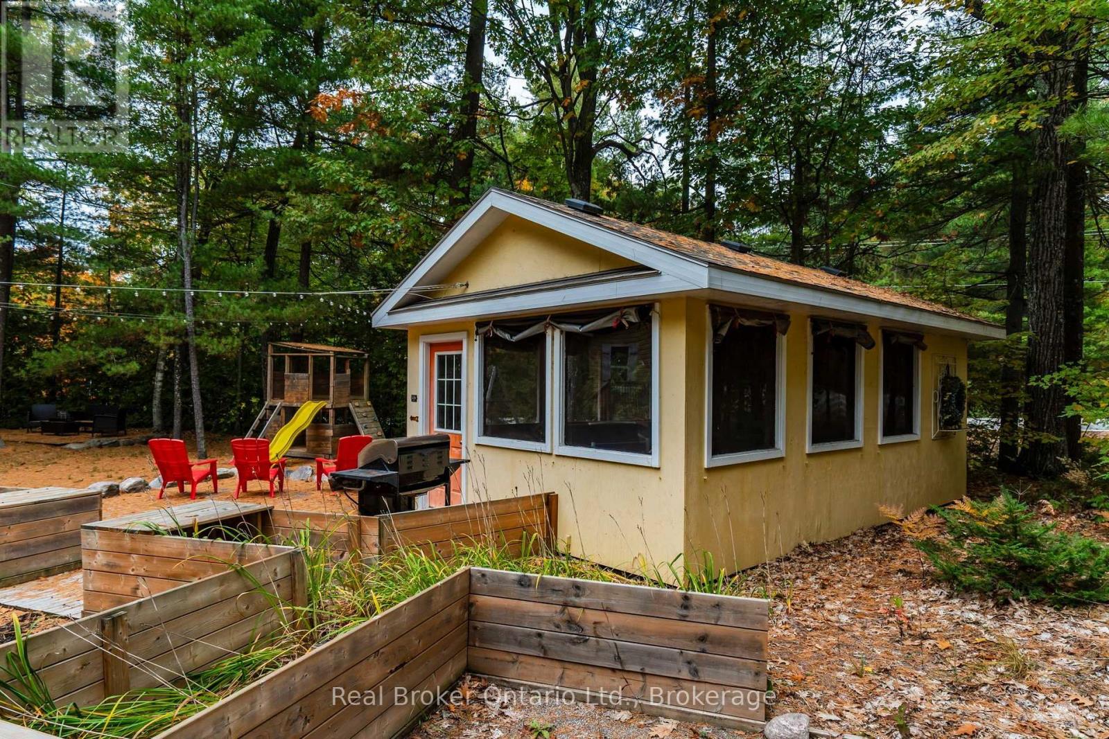 1326 Tiny Beaches Road N Property Photo 30