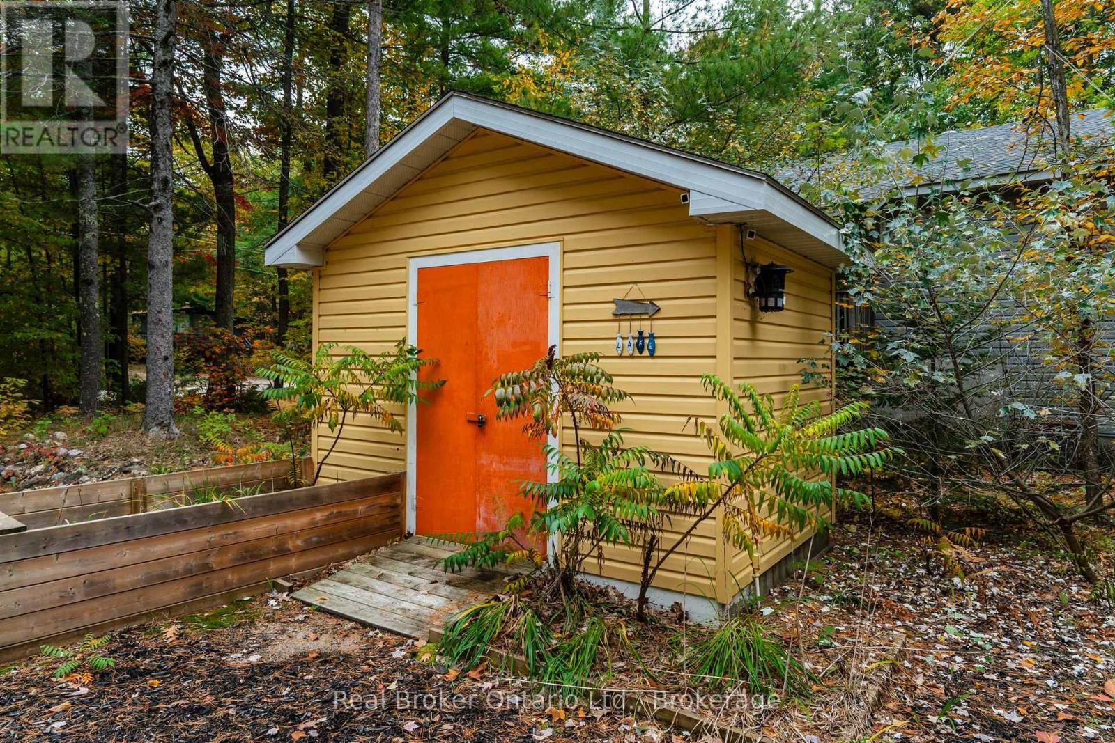 1326 Tiny Beaches Road N Property Photo 35