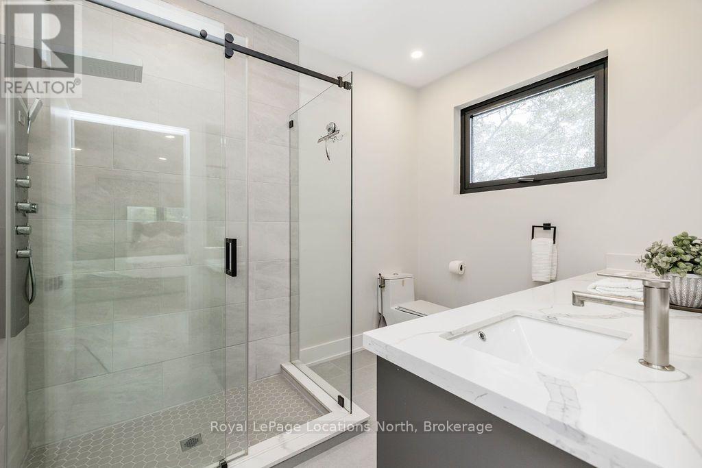 11 Georgian Manor Drive Property Photo 34
