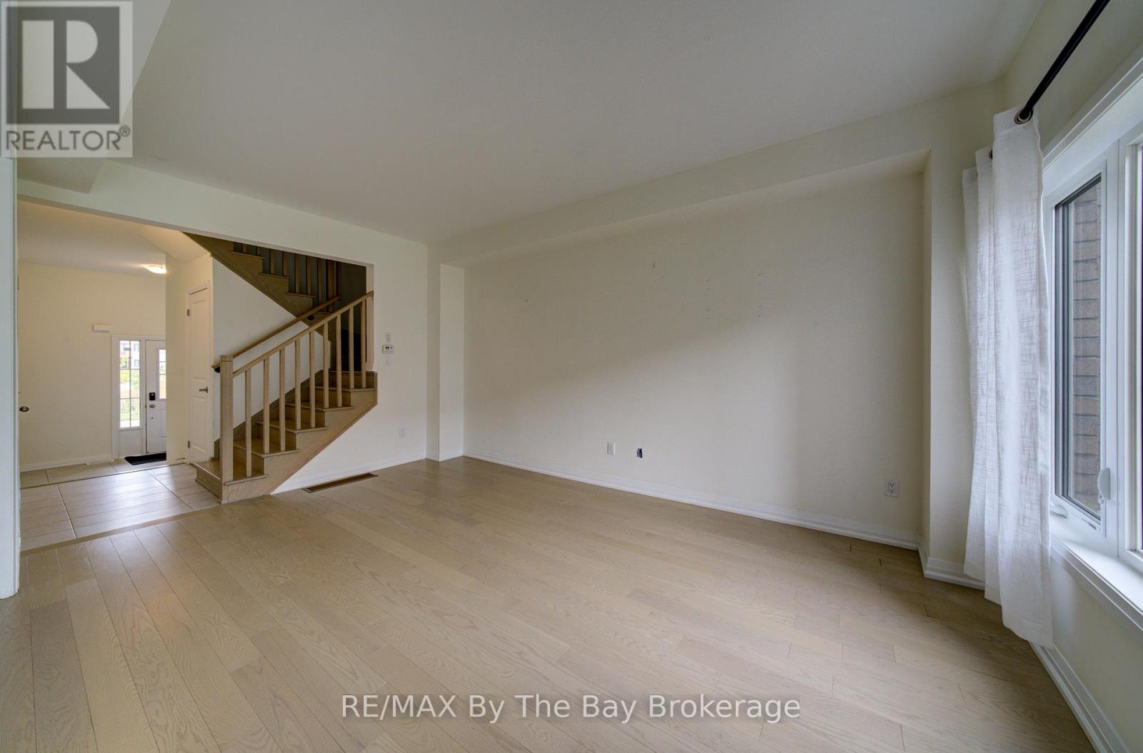 73 Federica Crescent Property Photo 10