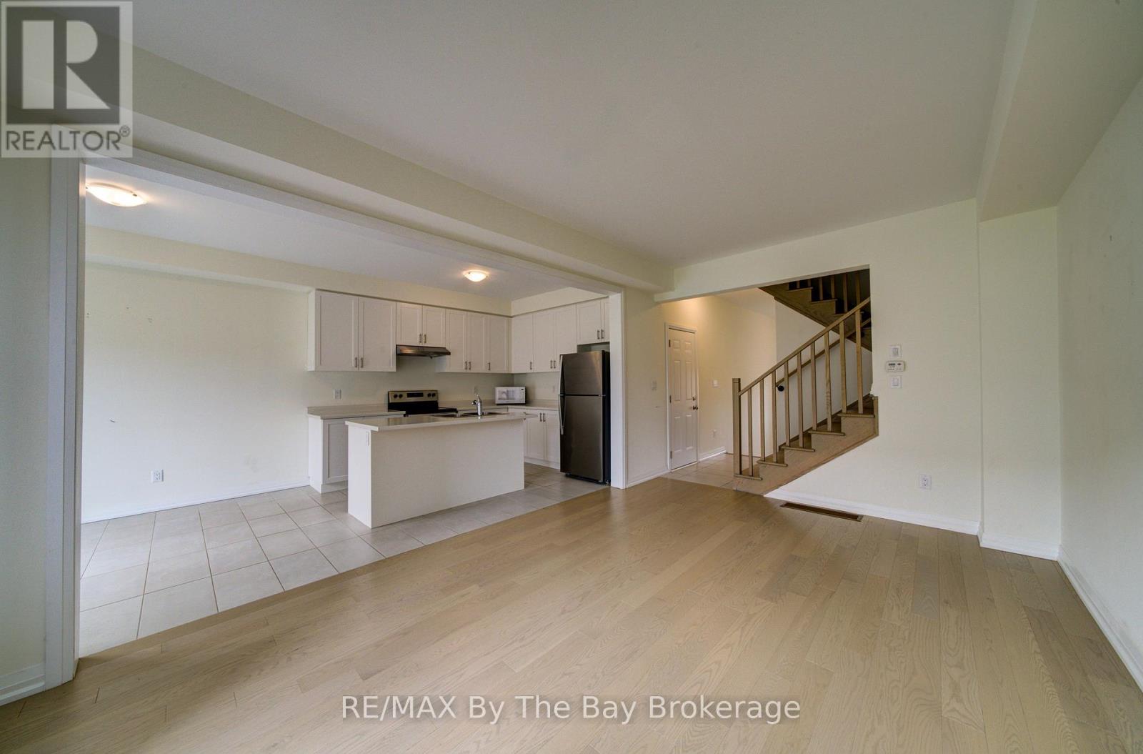 73 Federica Crescent Property Photo 11