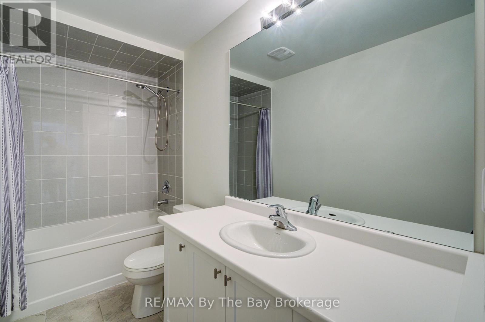 73 Federica Crescent Property Photo 35