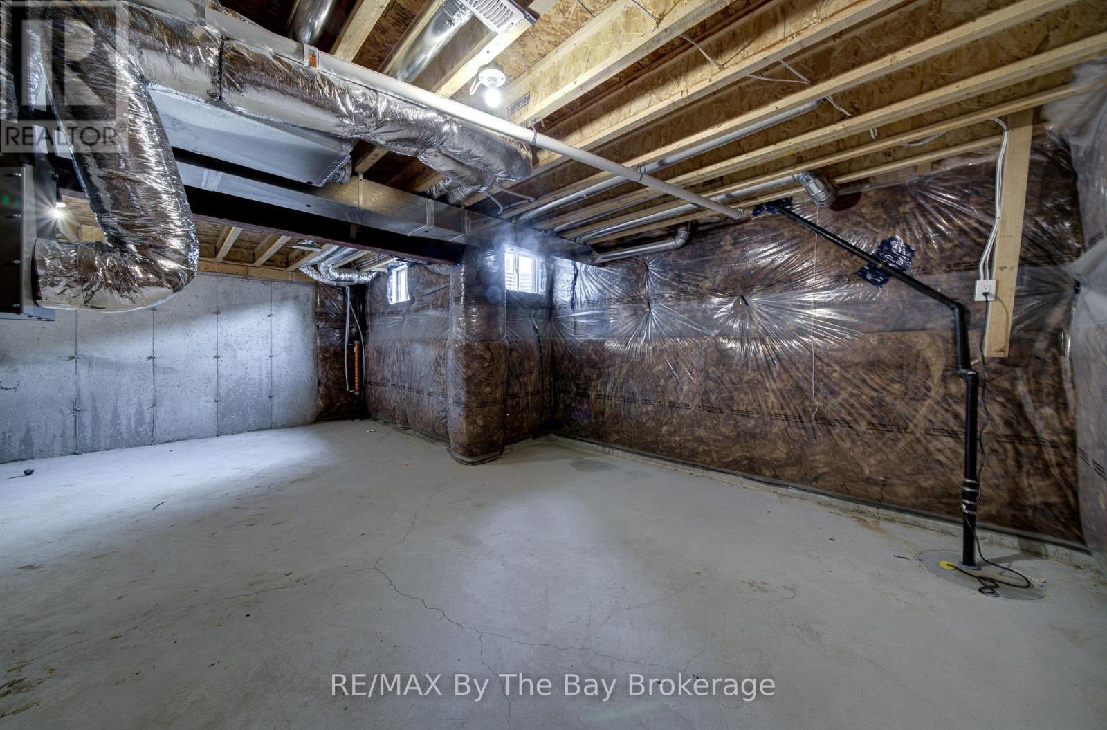 73 Federica Crescent Property Photo 40