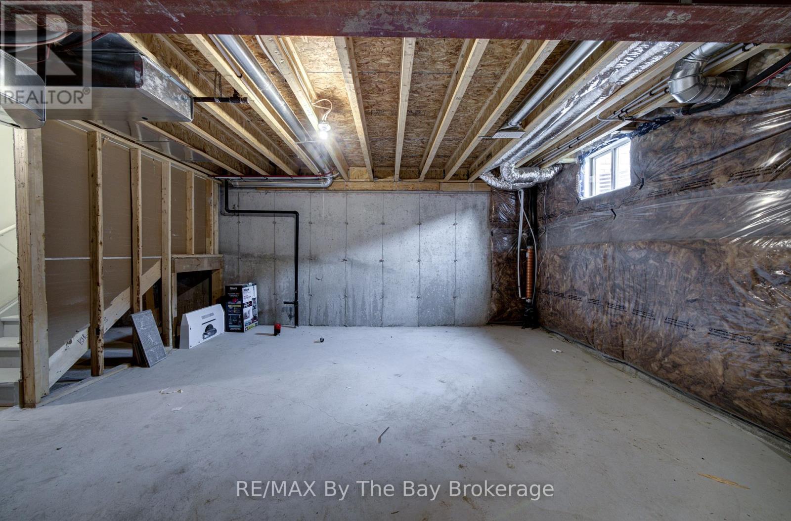 73 Federica Crescent Property Photo 41