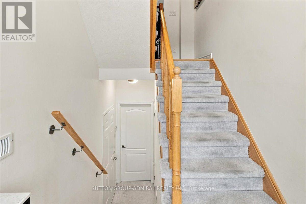 24 Hills Thistle Drive Property Photo 4
