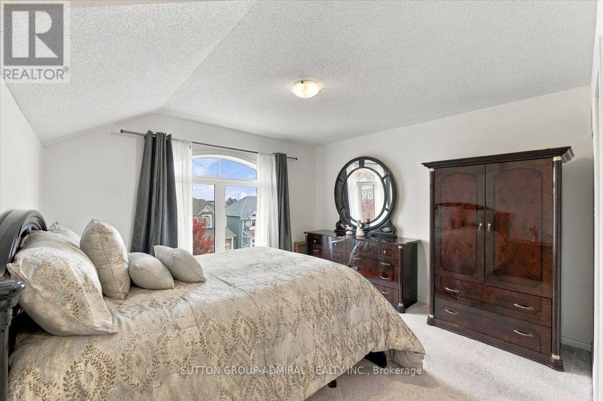 24 Hills Thistle Drive Property Photo 15