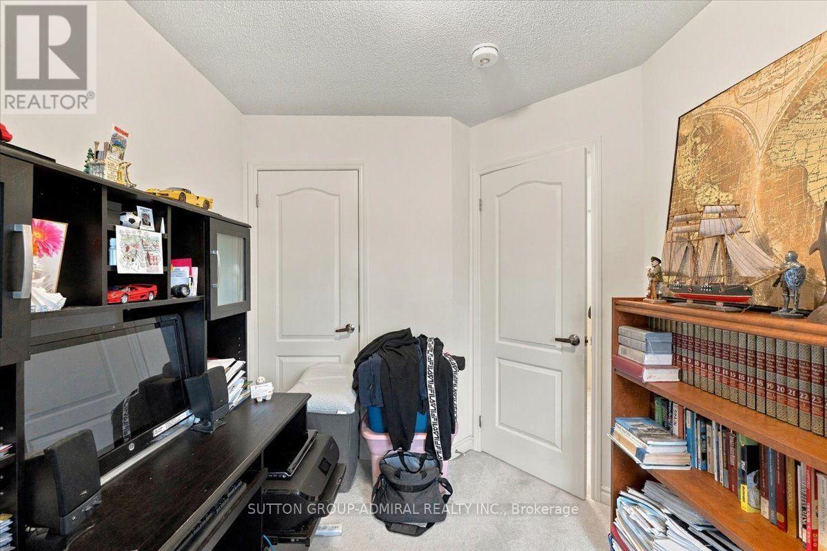 24 Hills Thistle Drive Property Photo 29