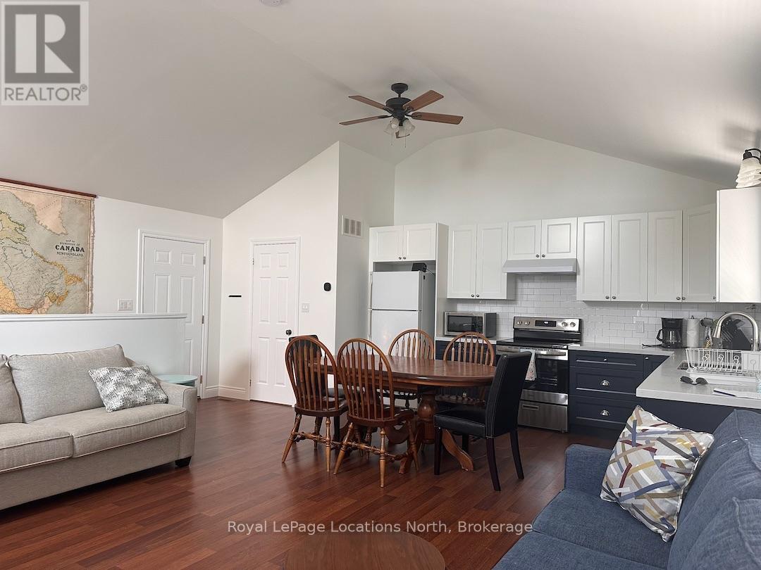 201 Shore Lane Property Photo 4