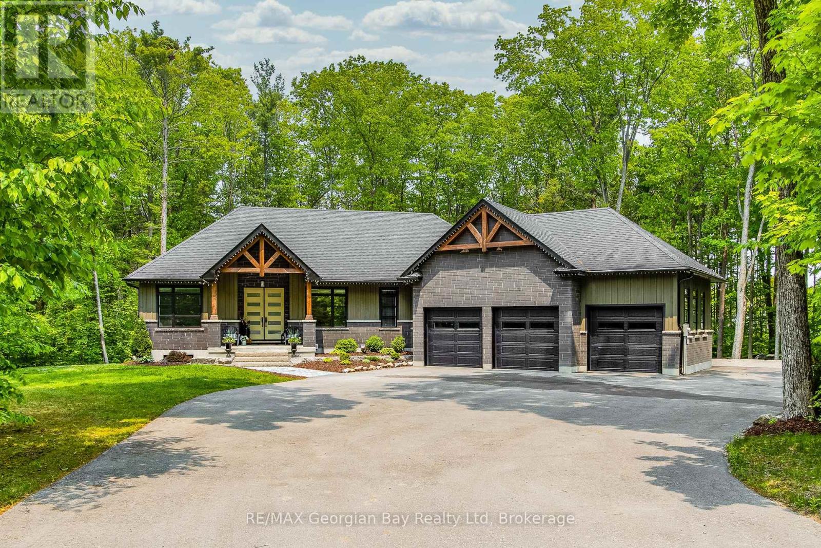 50 WINDERMERE CIRCLE Property Photo 1
