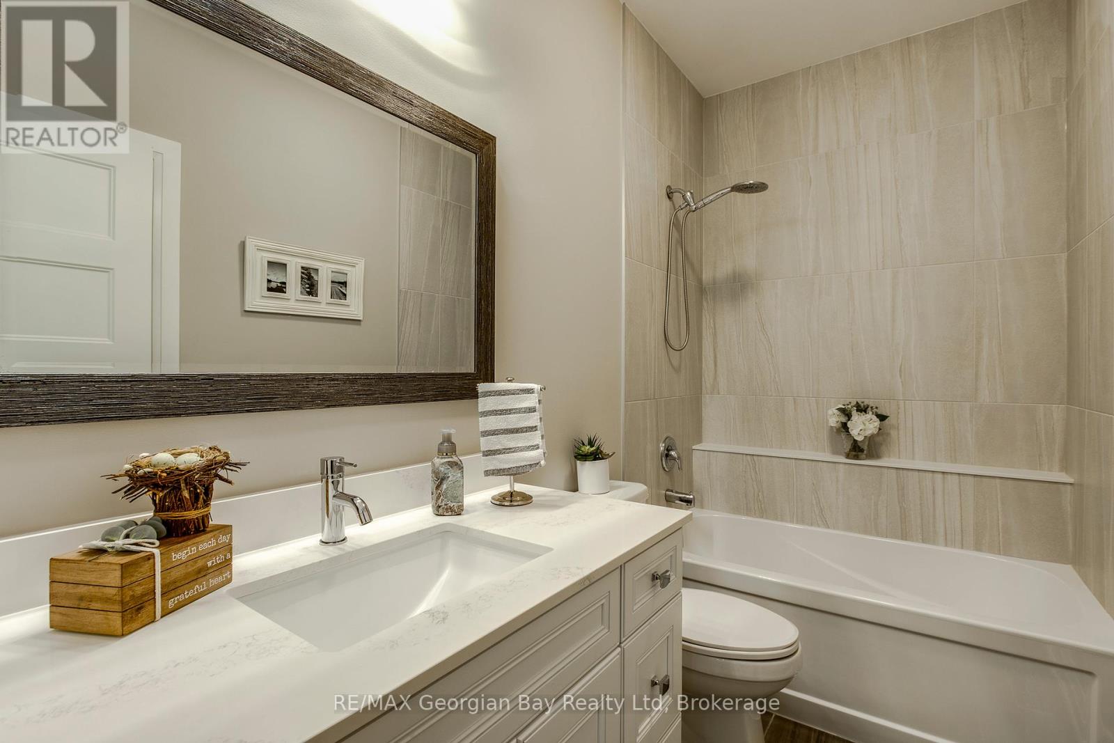50 Windermere Circle Property Photo 8
