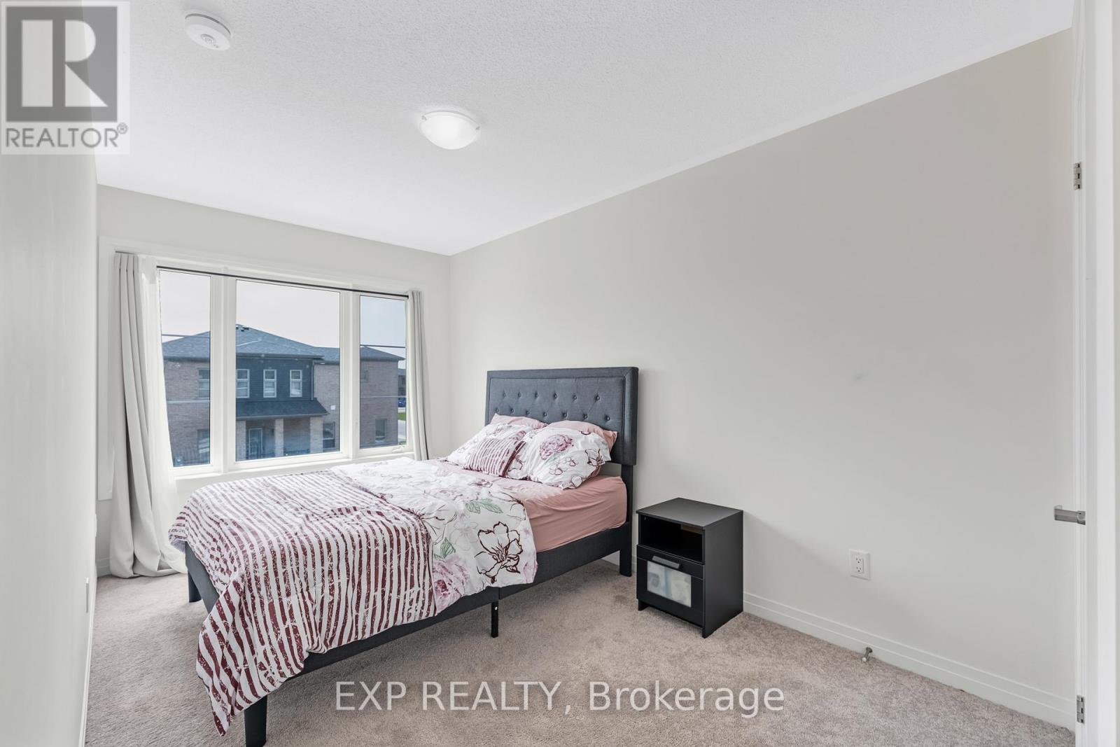 122 Turnberry Lane Property Photo 26