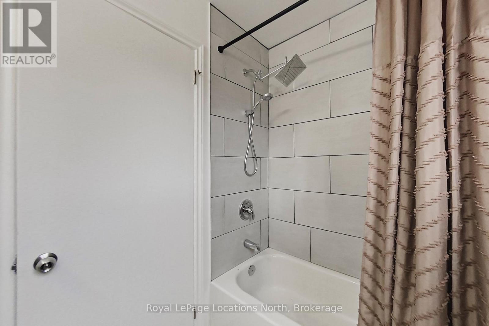 420 Sixth Street Property Photo 14