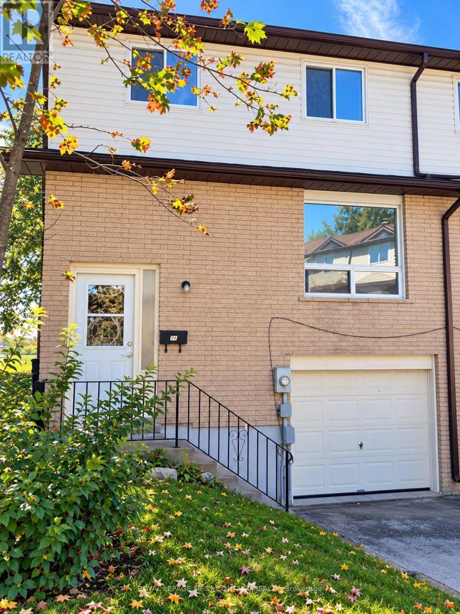 44 - 1095 Mississaga Street W Property Photo 1
