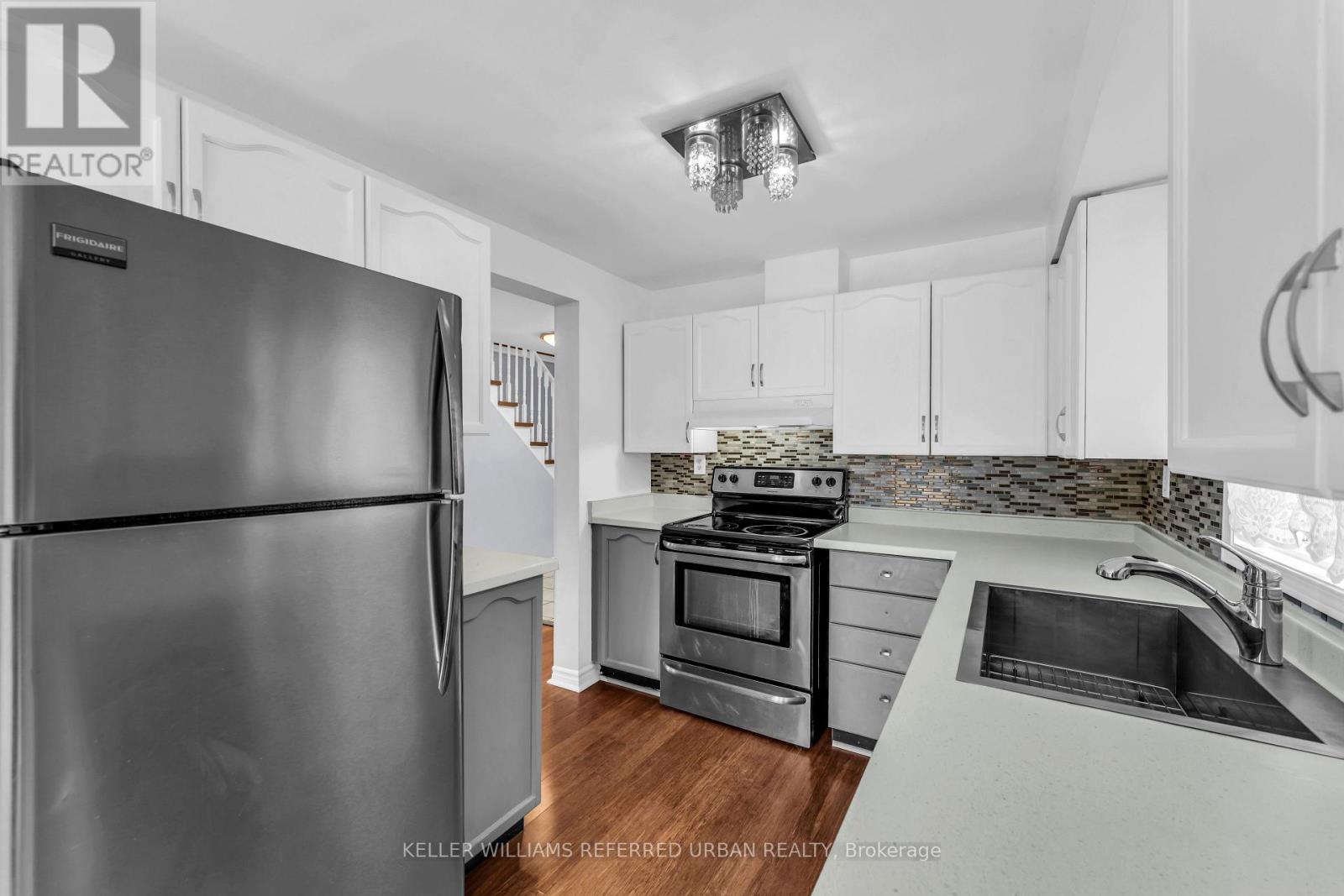 94 Laidlaw Drive Property Photo 11