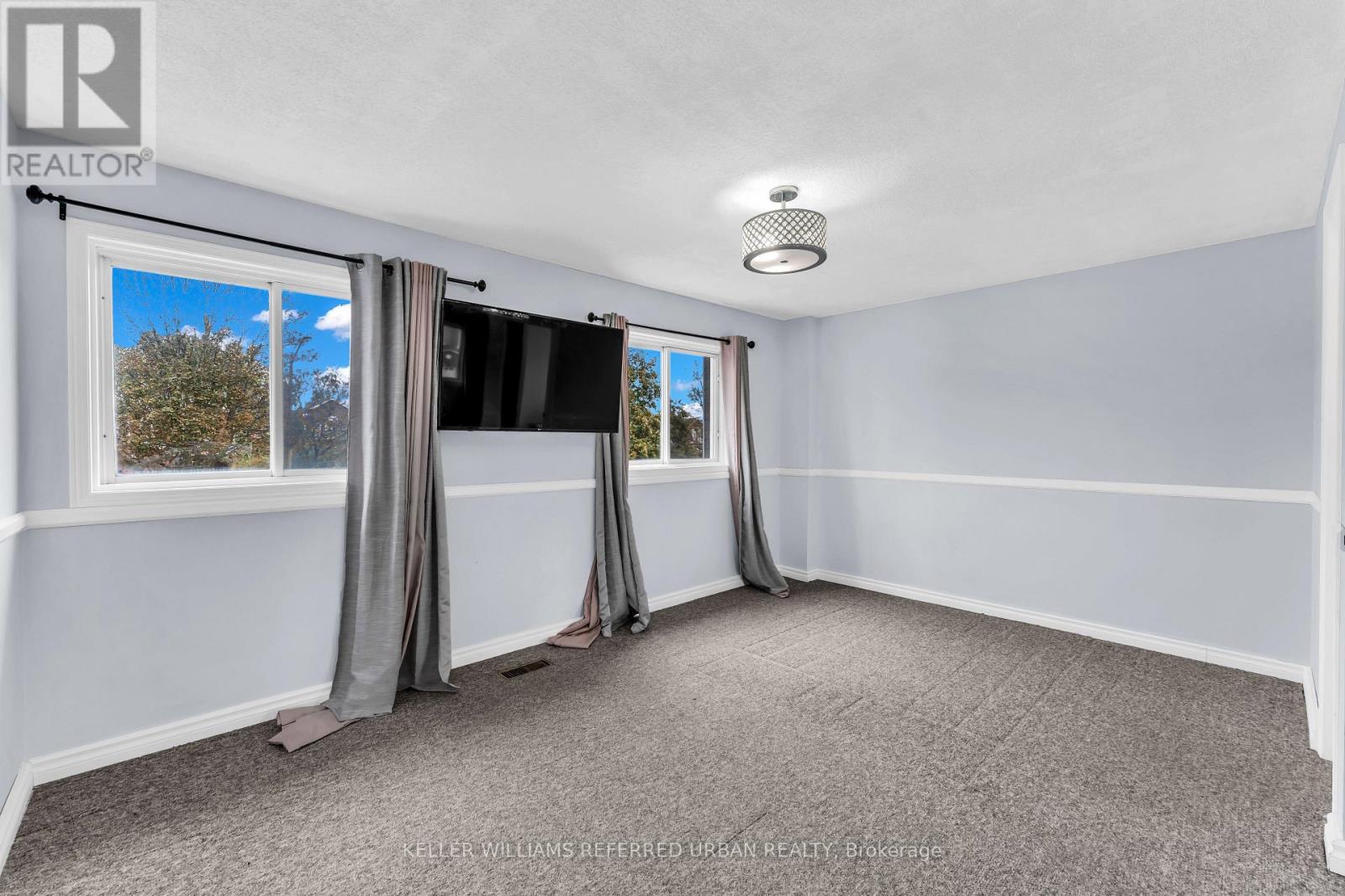 94 Laidlaw Drive Property Photo 12