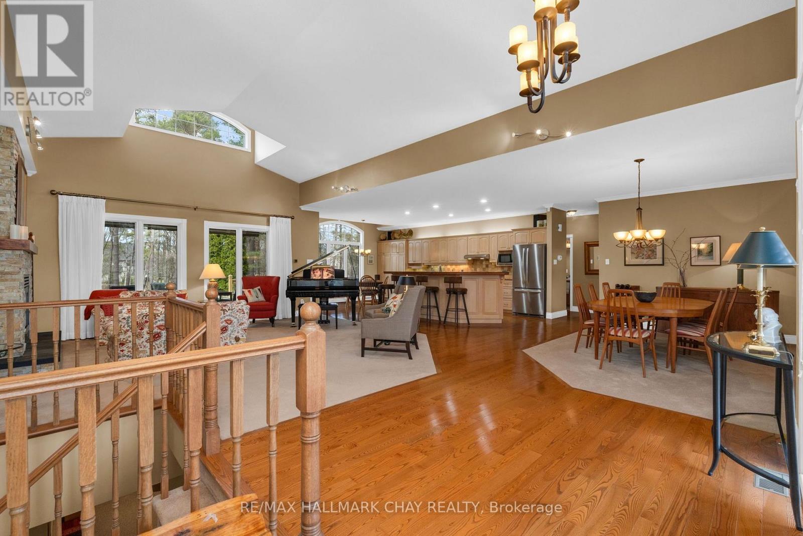 16 Chestnut Lane Property Photo 5