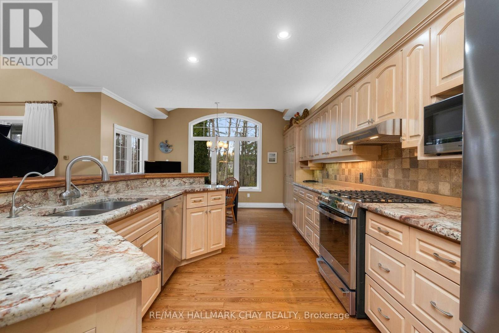 16 Chestnut Lane Property Photo 9