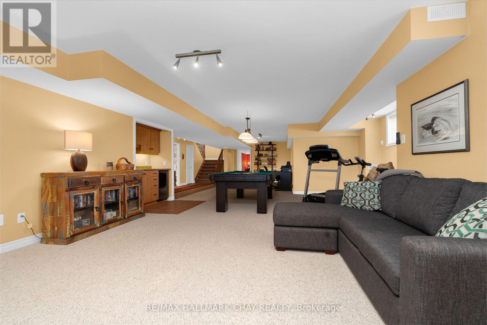 16 Chestnut Lane Property Photo 23