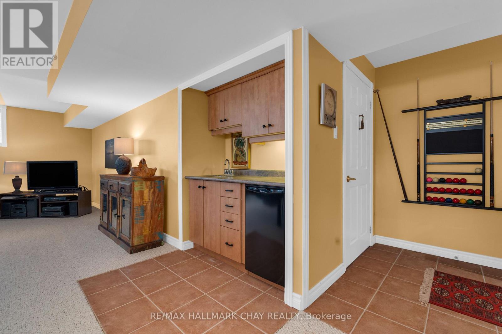 16 Chestnut Lane Property Photo 26
