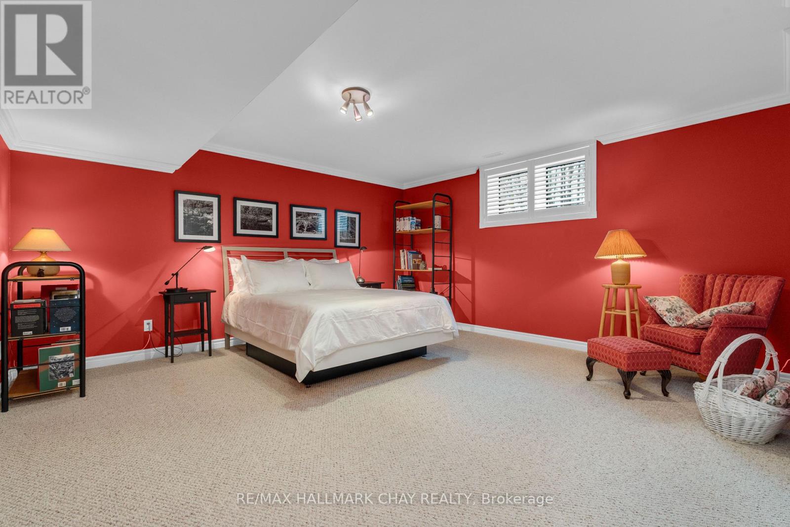 16 Chestnut Lane Property Photo 27