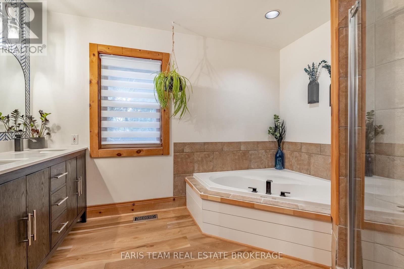 17 Bridle Path Property Photo 14