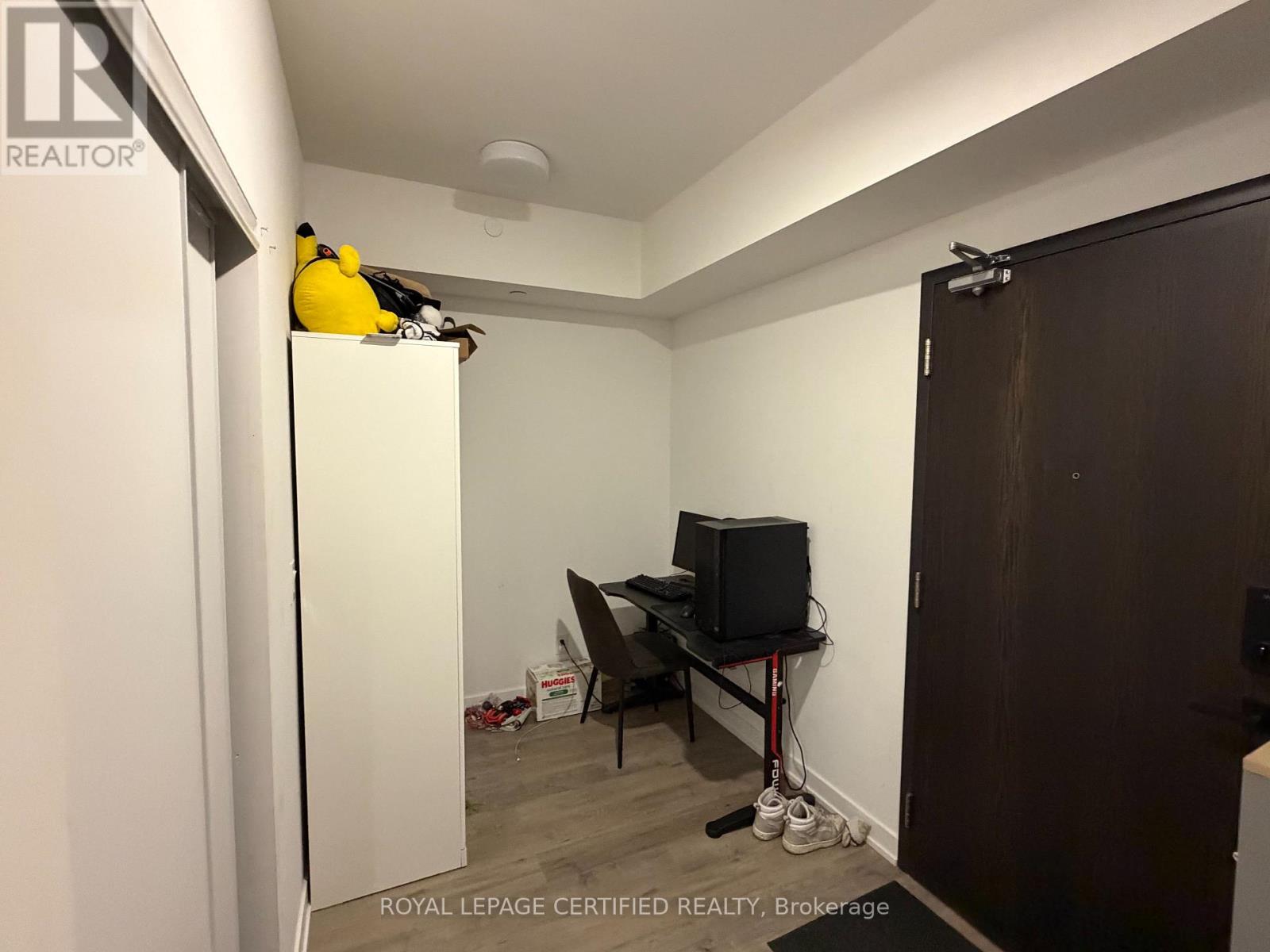 803 - 56 Lakeside Terrace Property Photo 8