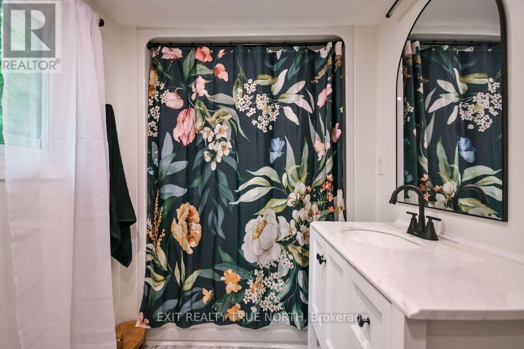 27 Nida Drive Property Photo 16