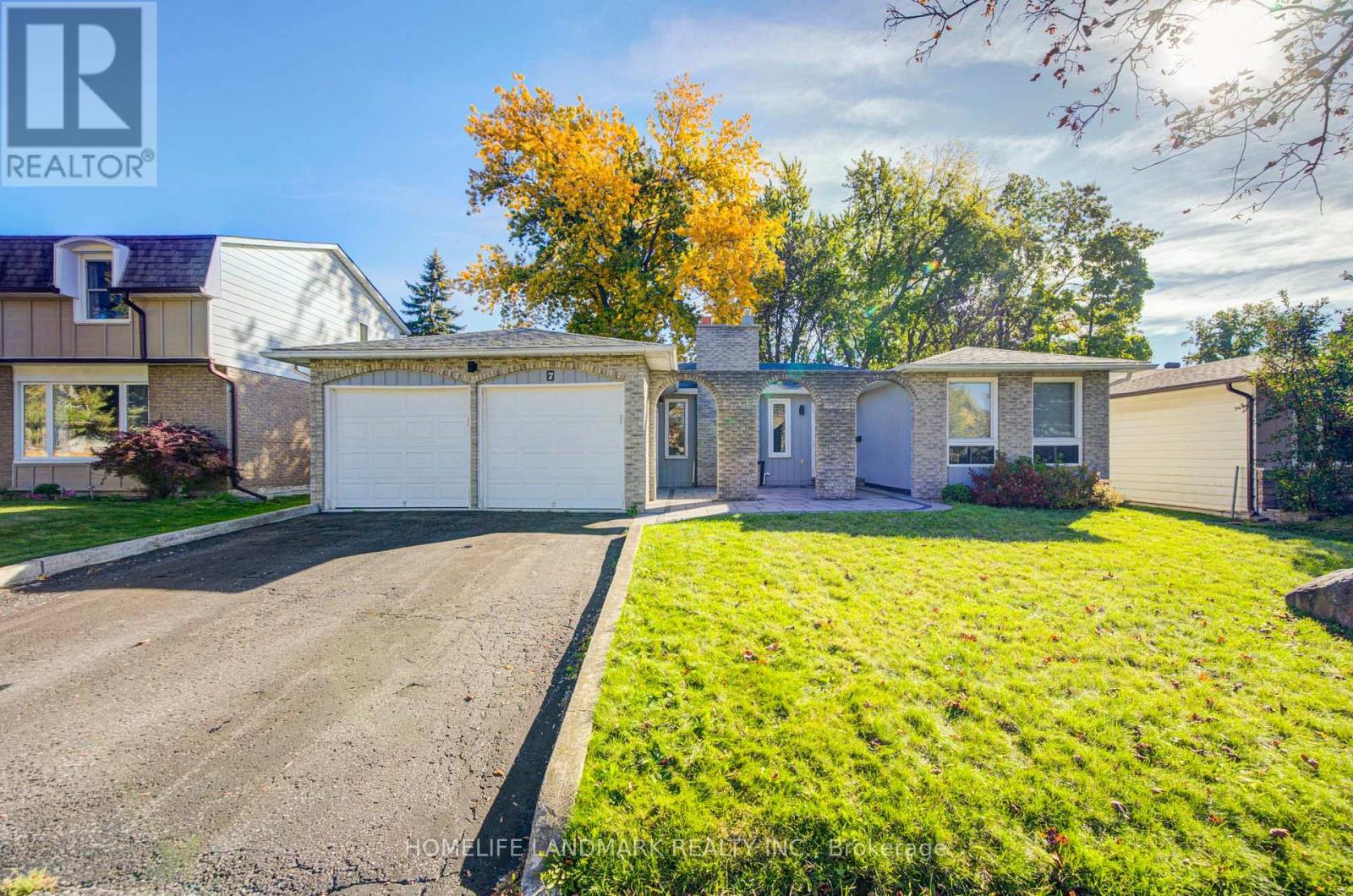7 Huron Street Property Photo 1