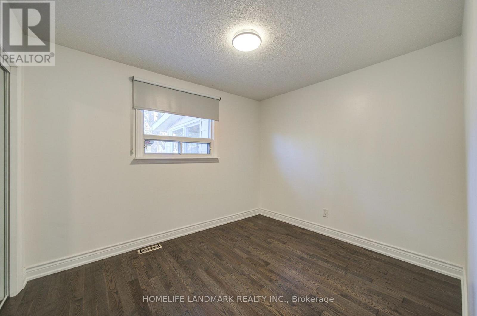 7 Huron Street Property Photo 18